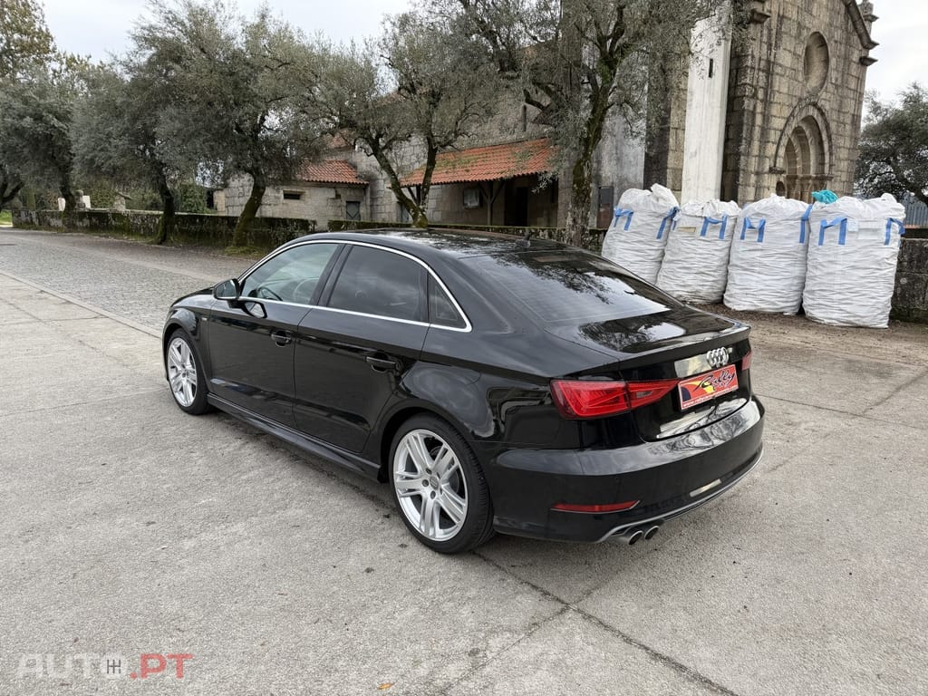 Audi A3 2.0 TDI (clean diesel) S line Sport Pack