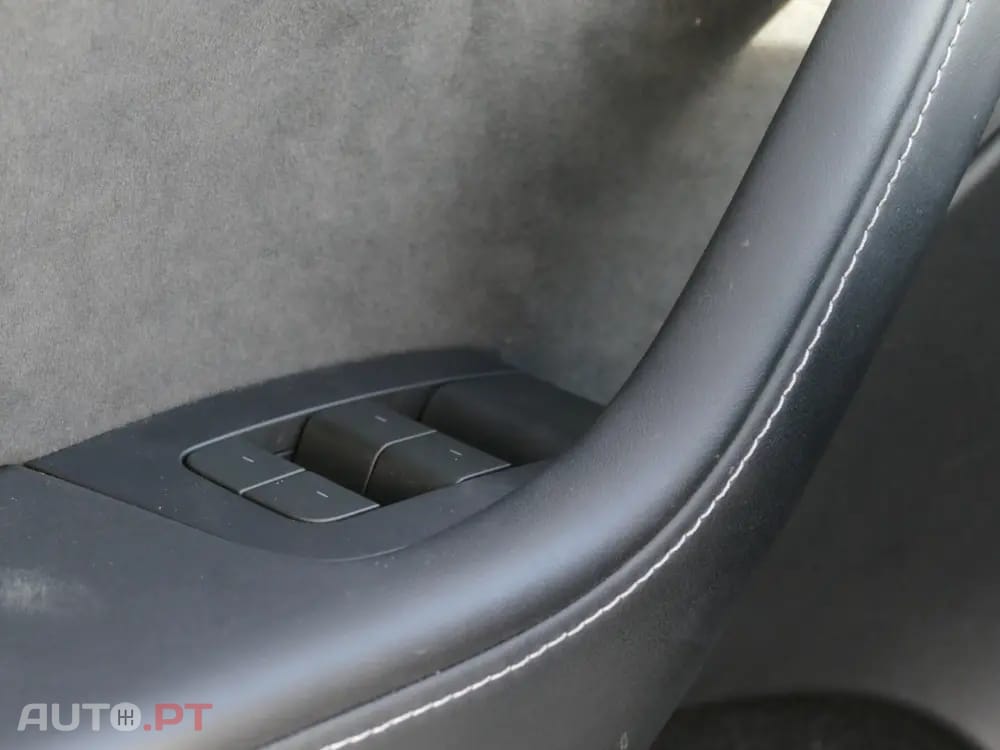 Tesla Model Y Standard