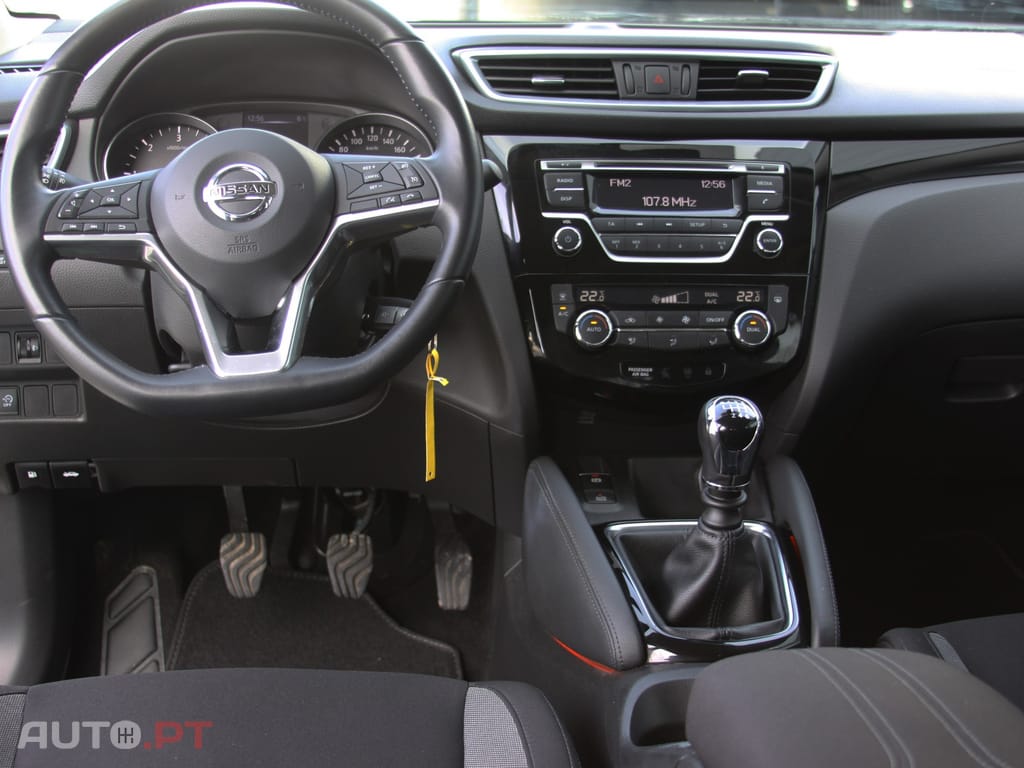 Nissan Qashqai Outro