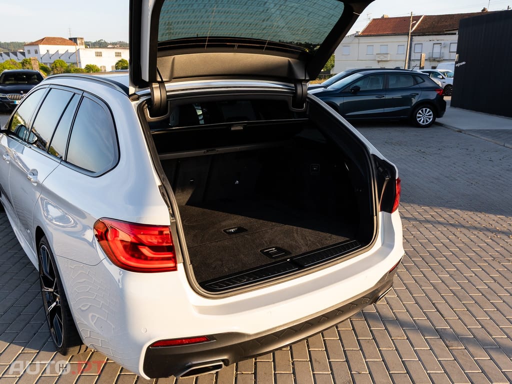 BMW 520 d Pack Desportivo M Auto