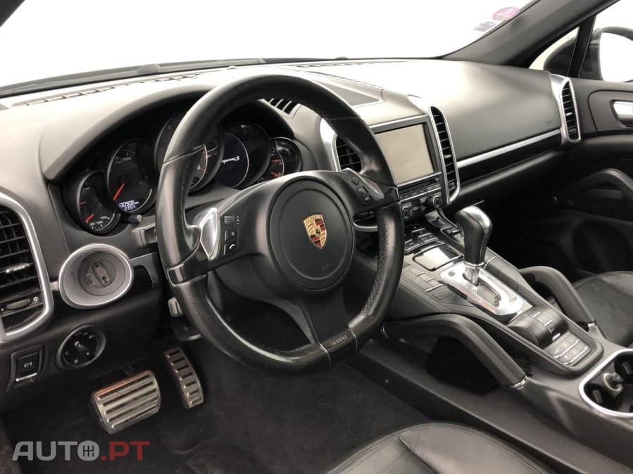 Porsche Cayenne S Hybrid