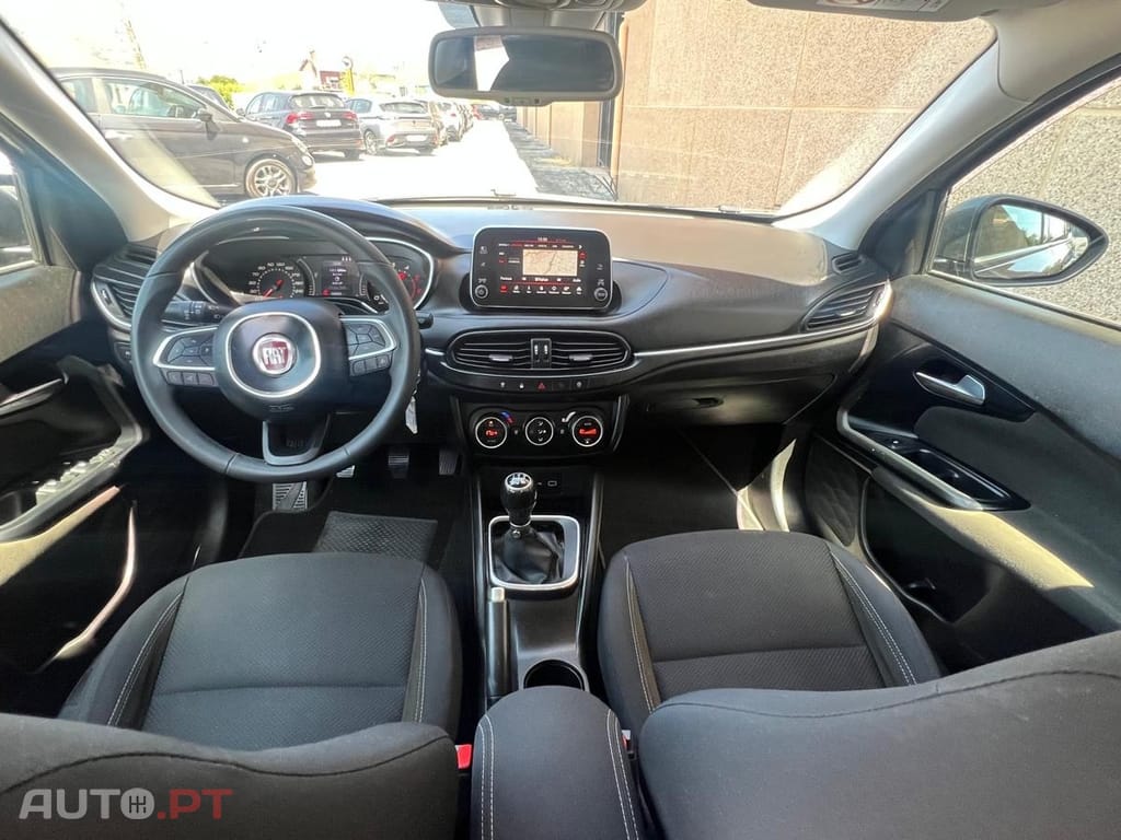 Fiat Tipo 1.3 M-Jet Lounge