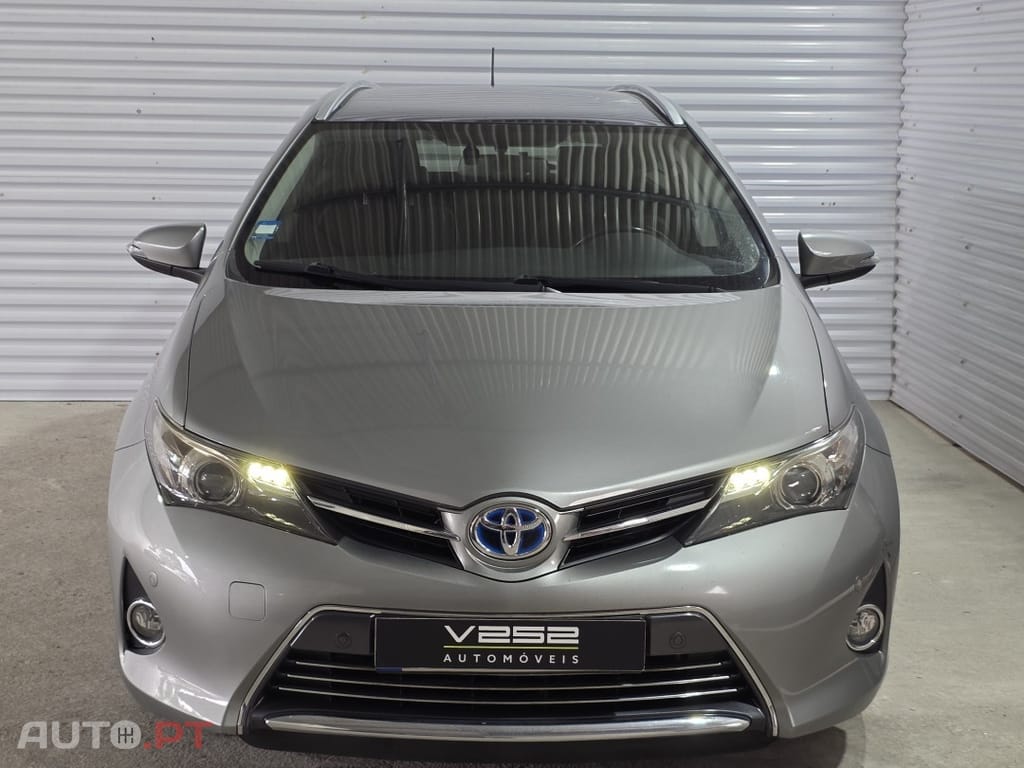Toyota Auris 1.8 HSD Exclusive +TSS+Navi