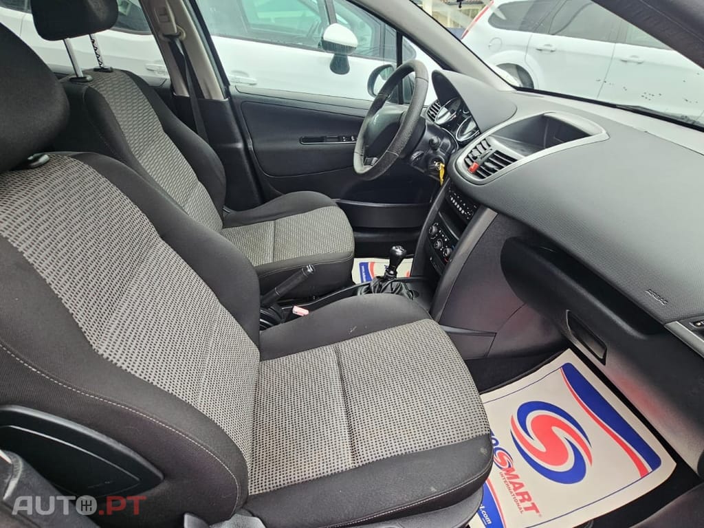 Peugeot 207 1.4 HDi SE Sportium