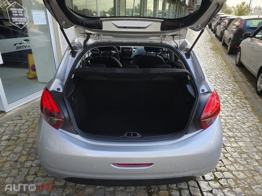 Peugeot 208 1.2 PureTech Style
