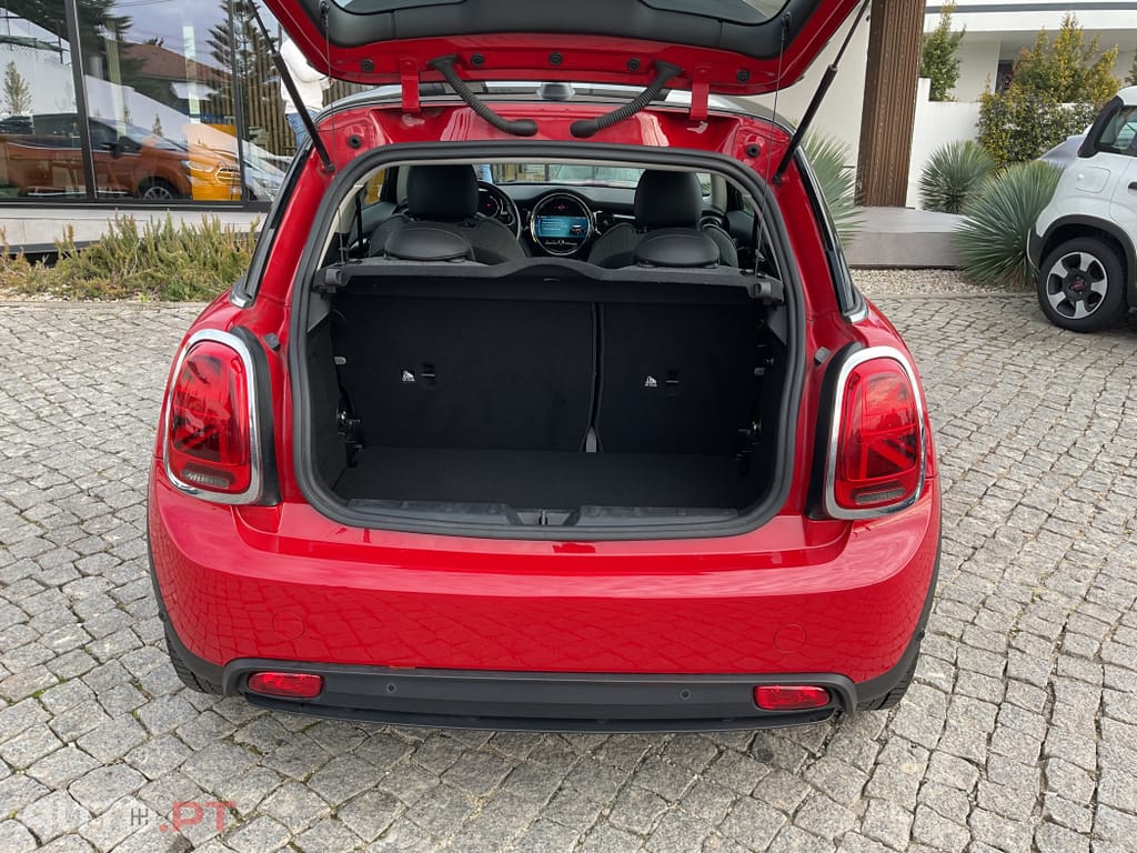 MINI Cooper Cooper SE