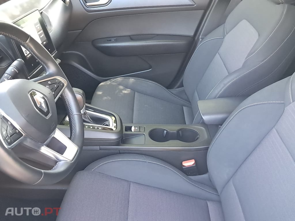 Renault Arkana 1.6 E-Tech Business
