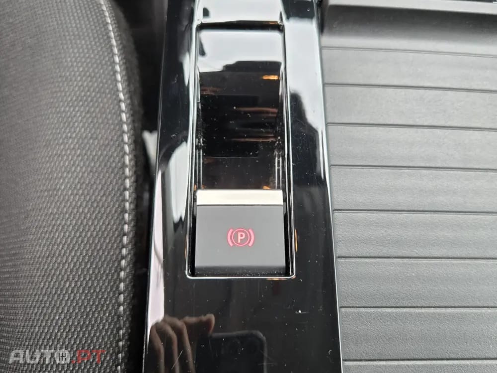 Citroen e-C4 136 PLUS
