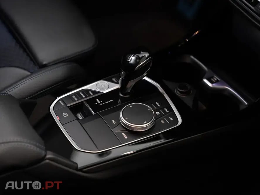 BMW 116 d Pack Desportivo M Auto