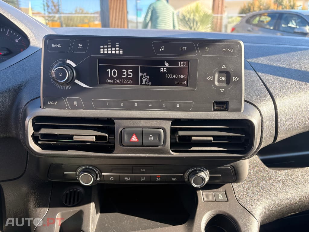 Peugeot Partner 1.5 BlueHDi Pro Standard