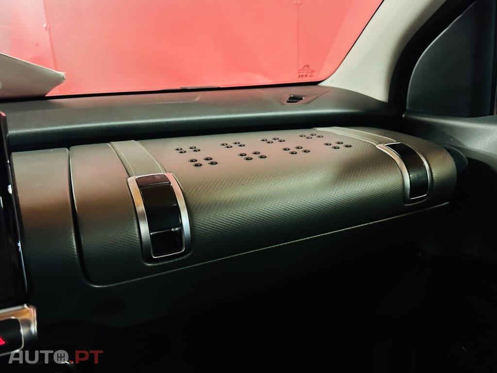 Citroen C4 Cactus 1.2 PureTech Shine EAT6