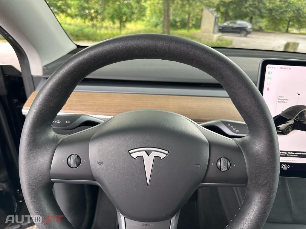 Tesla Model Y Long Range Tração Integral