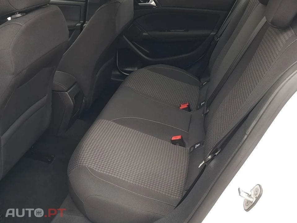 Peugeot 308 1.5 BlueHDi Business Line