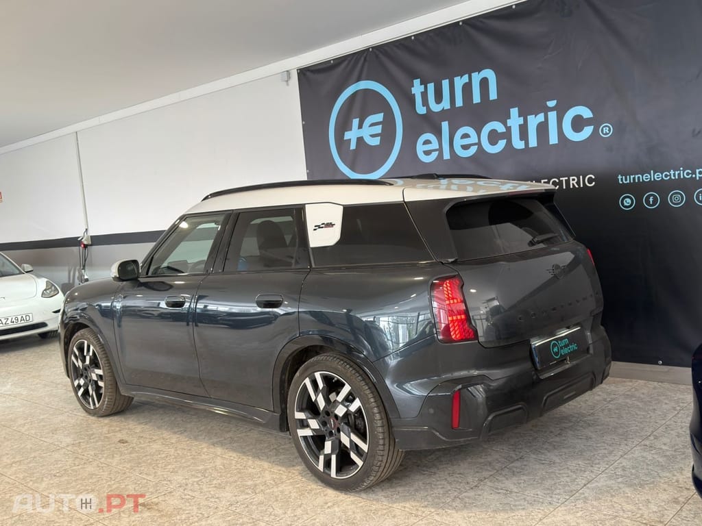 MINI Countryman E JCW