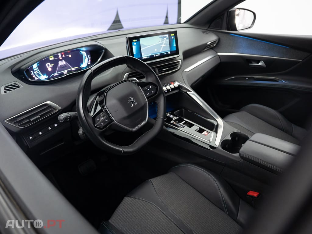 Peugeot 3008 1.6 Hybrid Allure e-EAT8