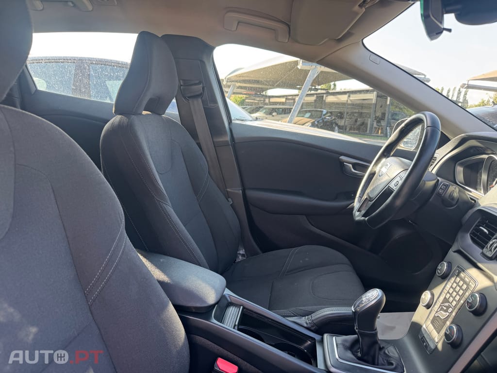 Volvo V40 1.6 D2 Kinetic