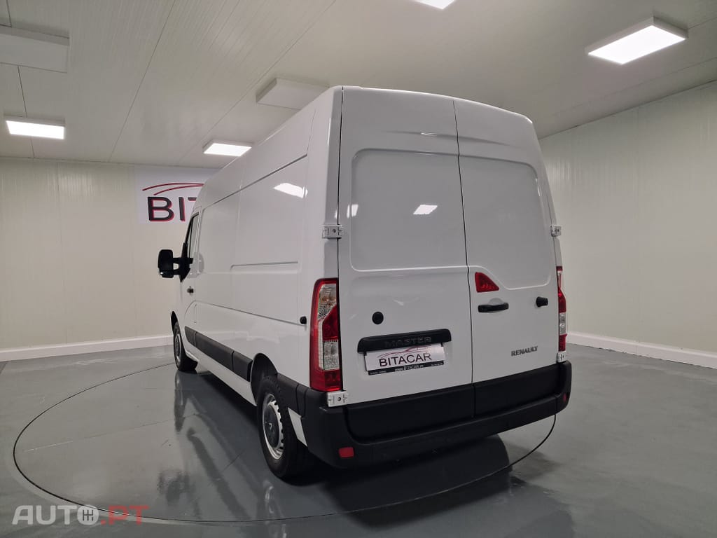 Renault Master 2.3 dCi L2H2 3.5T