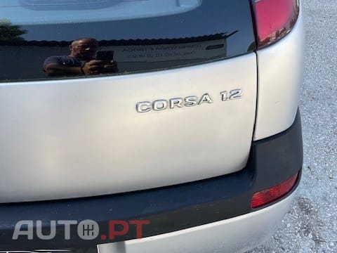 Opel Corsa 1.2 16V Confort