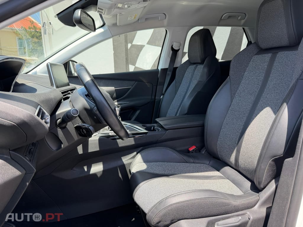 Peugeot 3008 1.2 PureTech Allure Pack