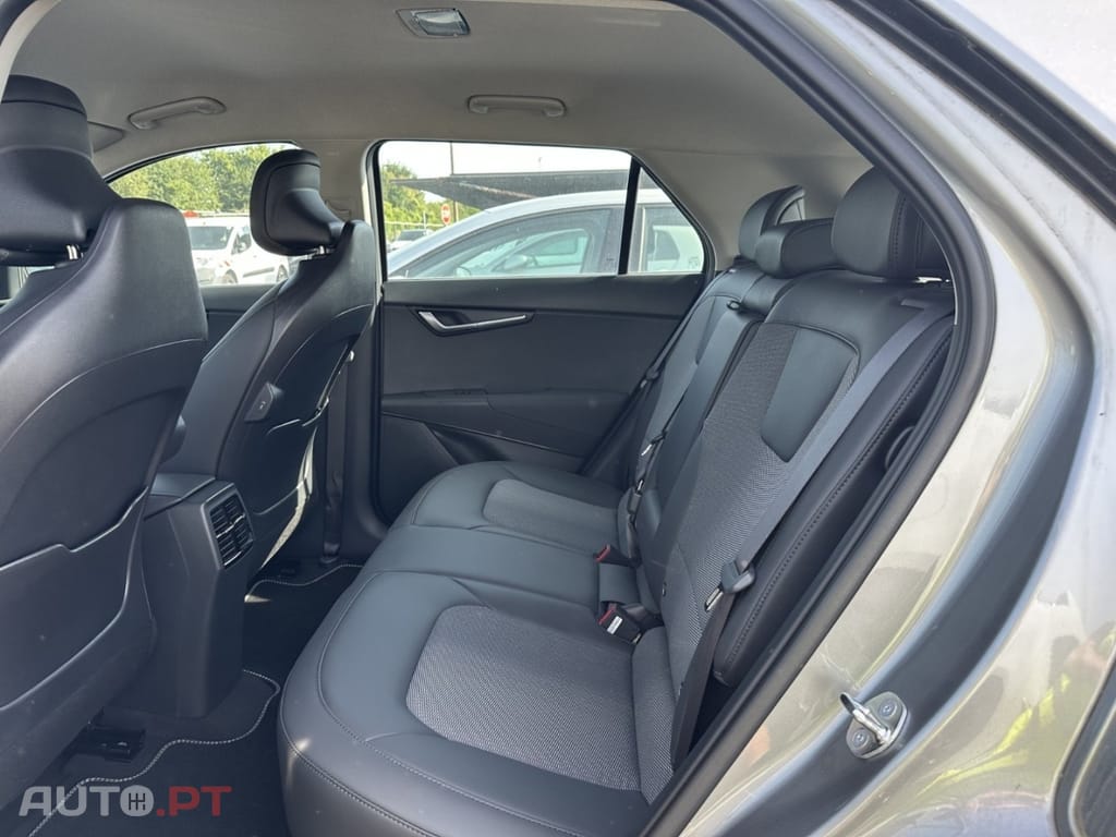 Kia Niro 64kWh