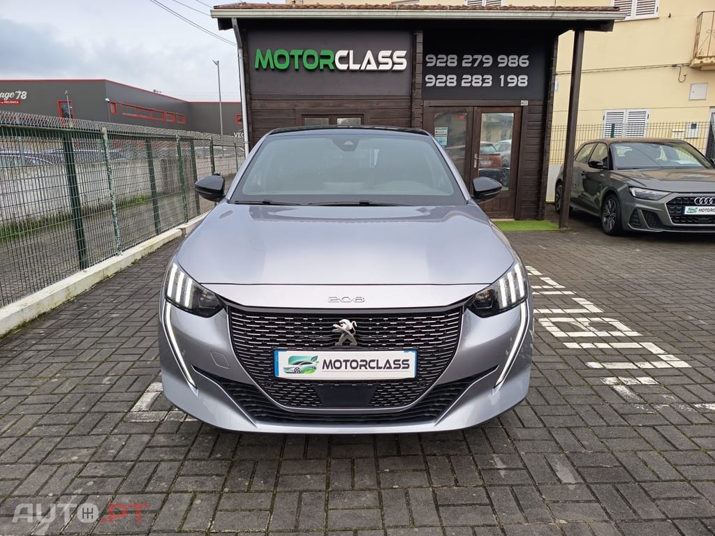 Peugeot E-208 50 kWh GT Pack
