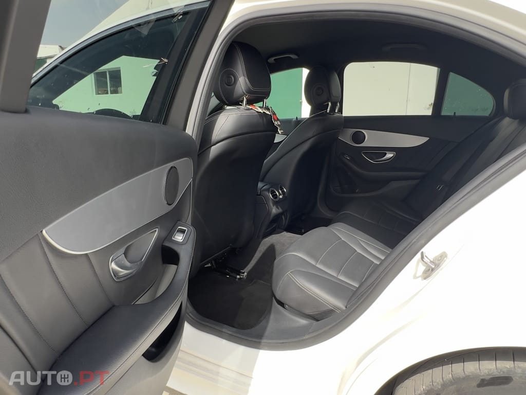 Mercedes-Benz C 300 h AMG Line
