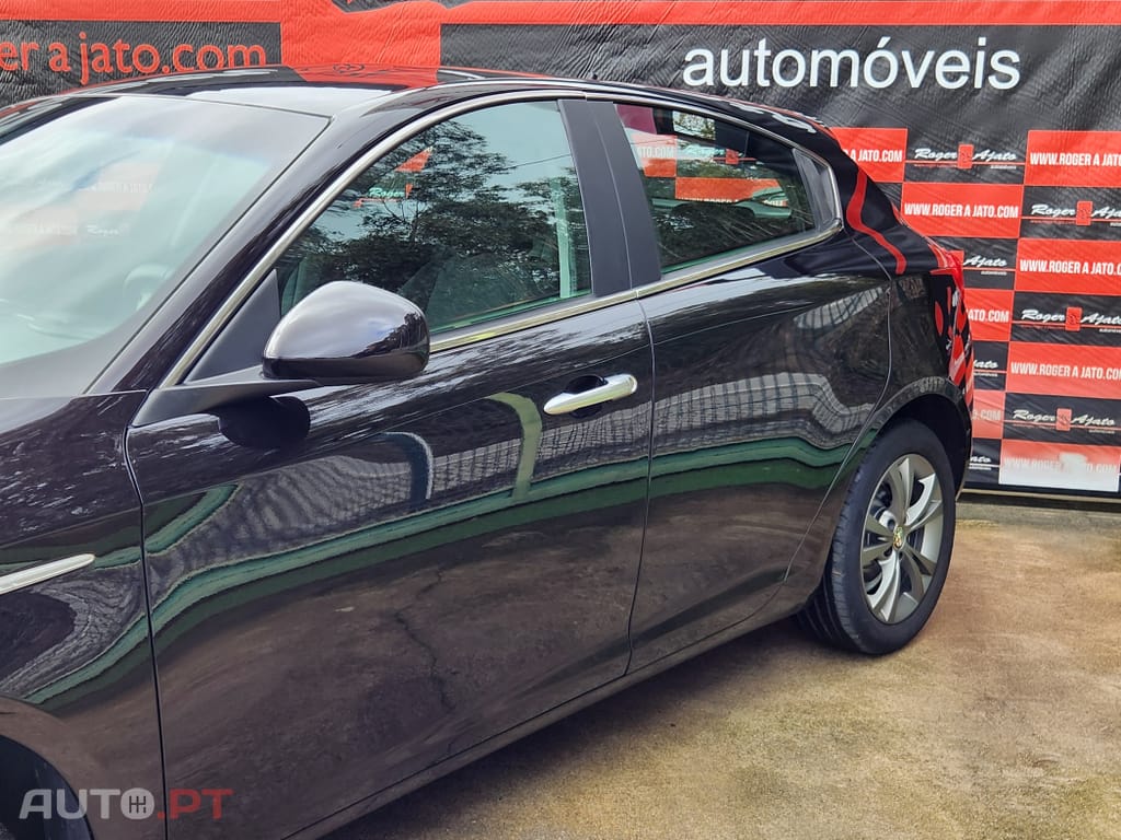 Alfa Romeo Giulietta 1.6 JTDm Distinctive