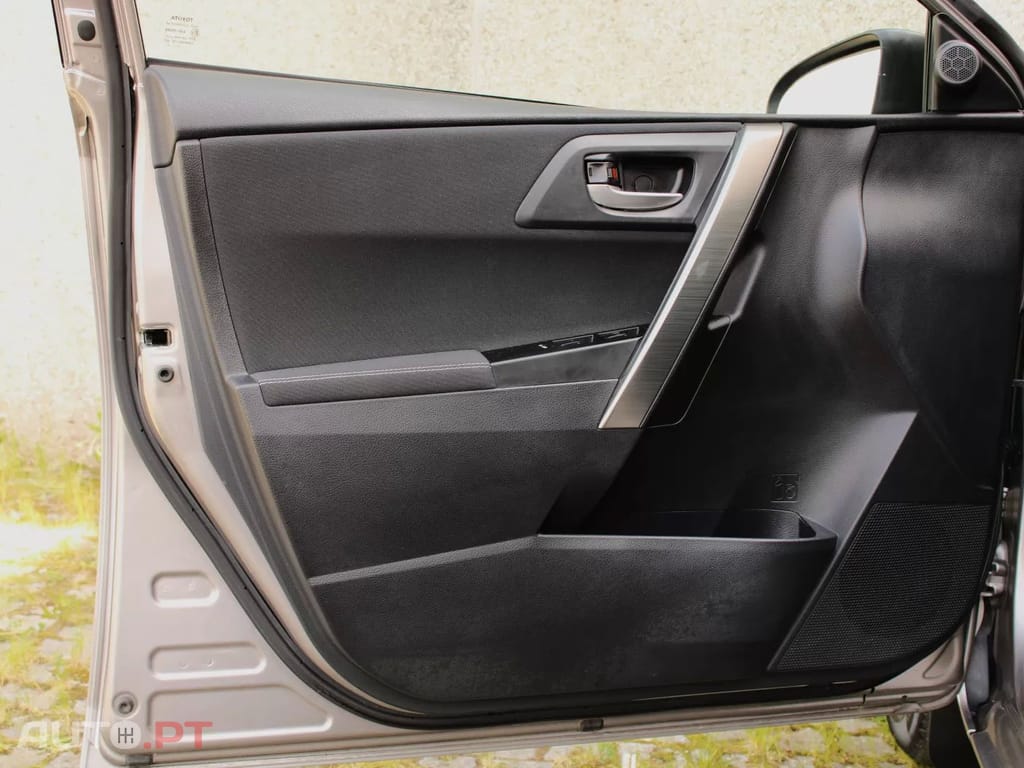 Toyota Auris 1.4 D-4D Exclusive+Navi