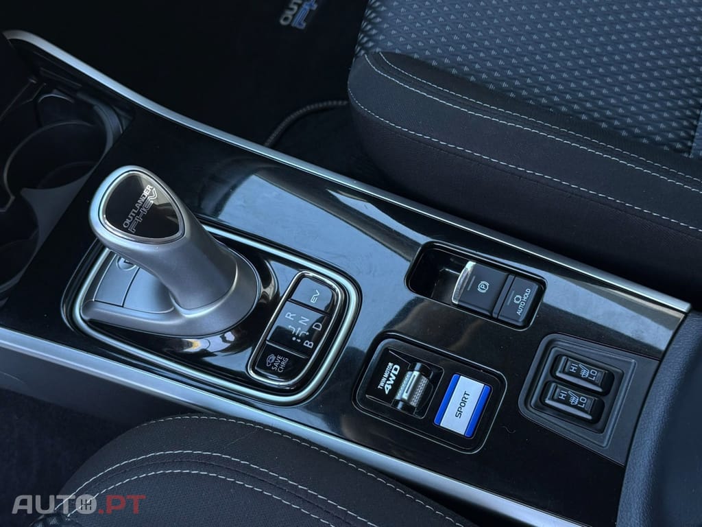 Mitsubishi Outlander PHEV intense