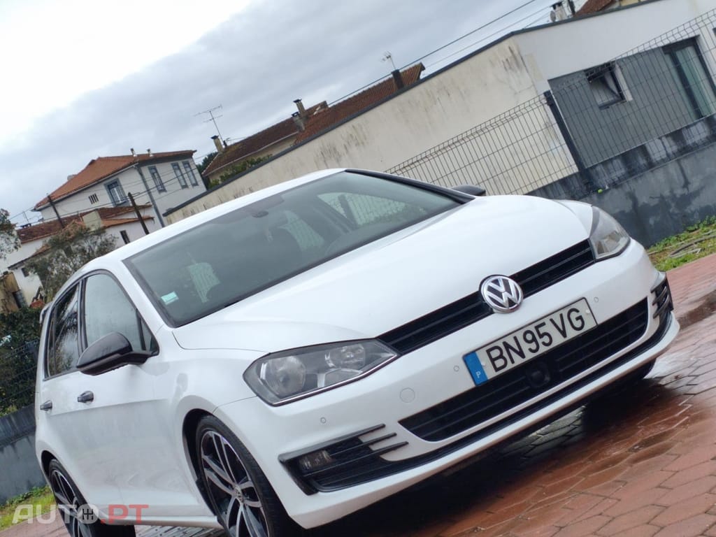 Volkswagen Golf 1.6 TDi Highline
