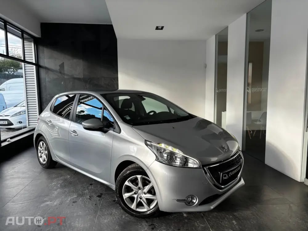 Peugeot 208 1.2 VTi Access