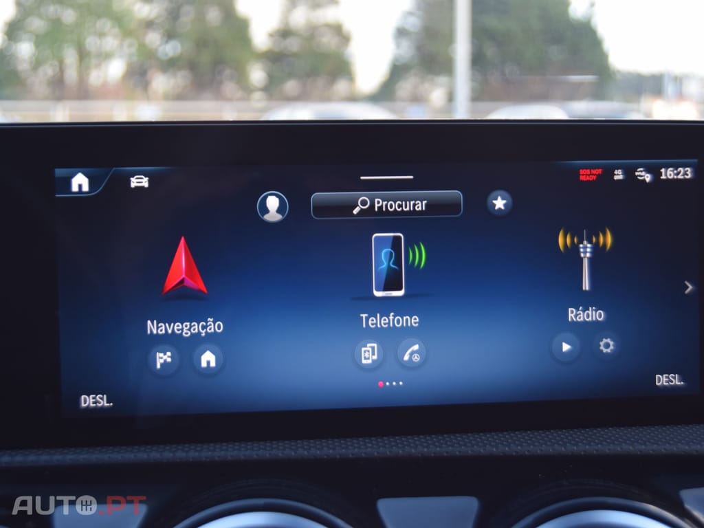 Mercedes-Benz A 250 e AMG Line