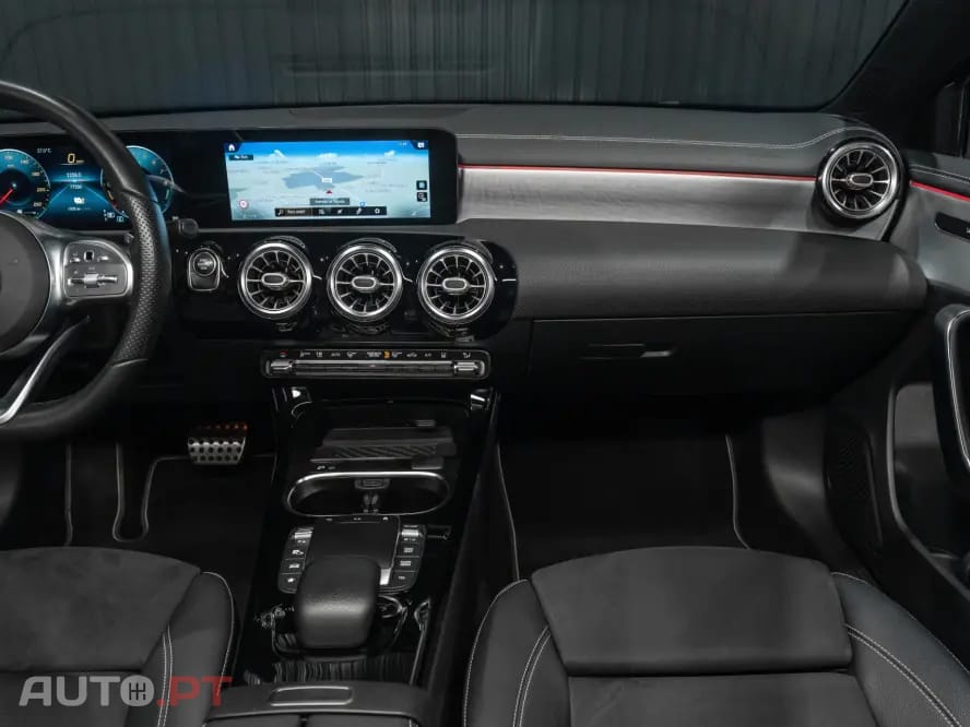 Mercedes-Benz A 250 e 8G-DCT AMG Line