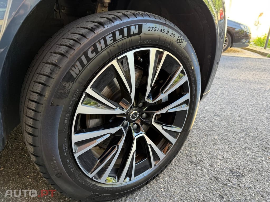 Volvo XC90 2.0 T8 PHEV Ultimate Dark AWD