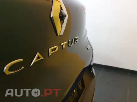 Renault Captur 1.6 E-Tech Plug-In Hybrid Techno