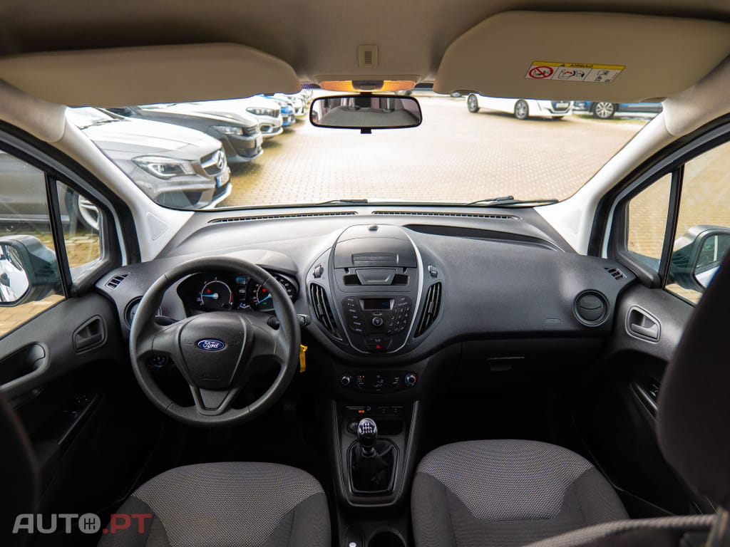 Ford Tourneo 1.5 TDCi Ambiente