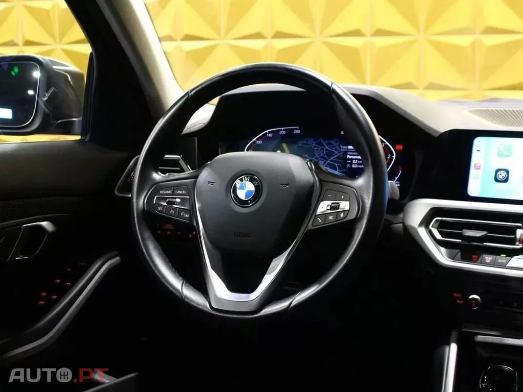 BMW 318 d Line Luxury Auto