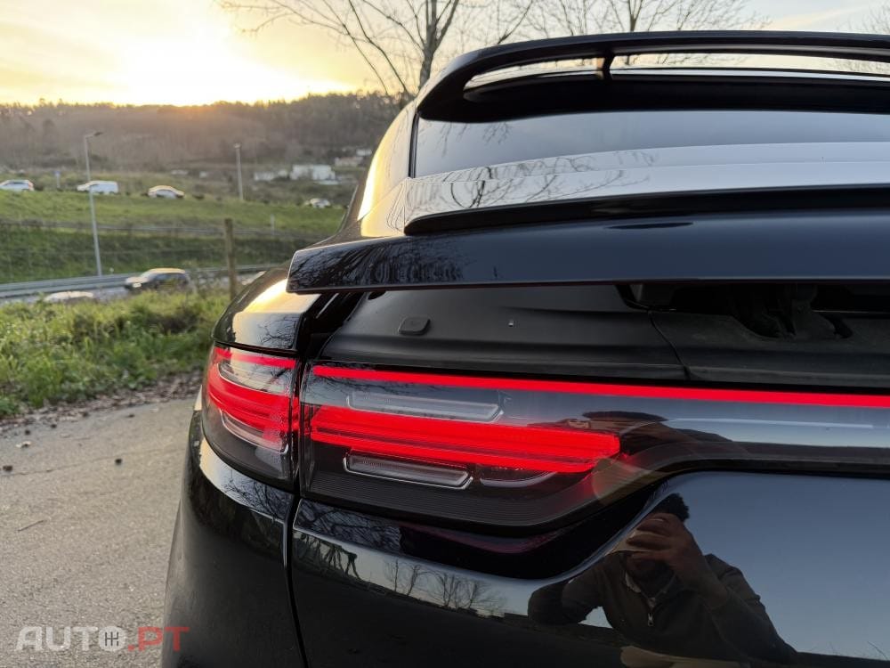 Porsche Cayenne E-Hybrid Platinum Edition