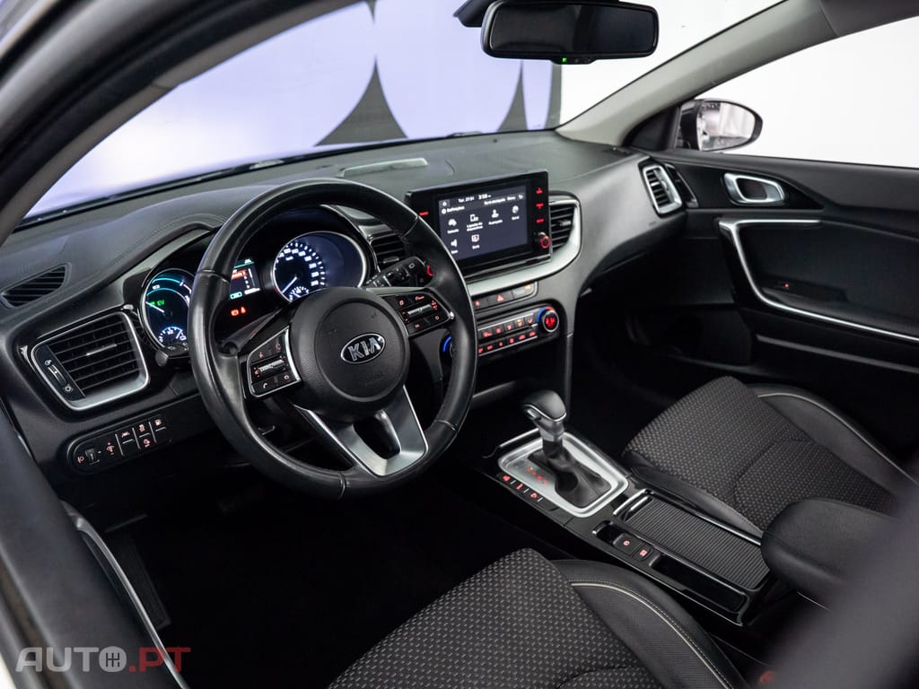 Kia Ceed SW 1.6 GDi PHEV Drive 6DCT