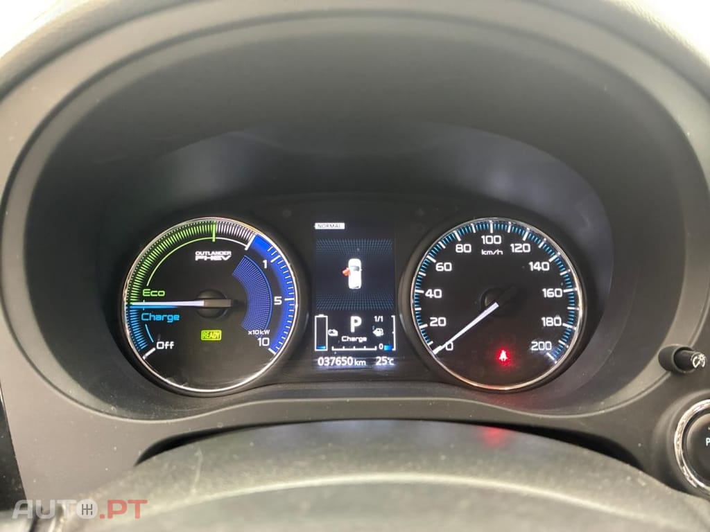 Mitsubishi Outlander 2.4l 4WD PHEV Business
