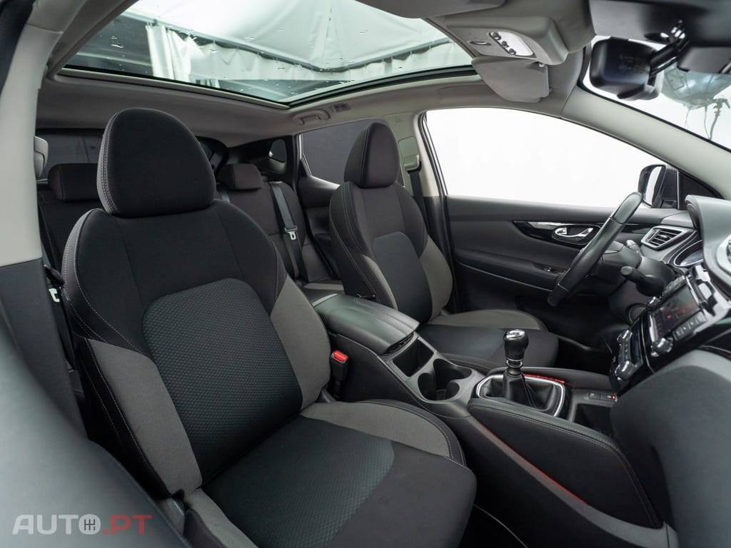 Nissan Qashqai 1.5 dCi N-Connecta