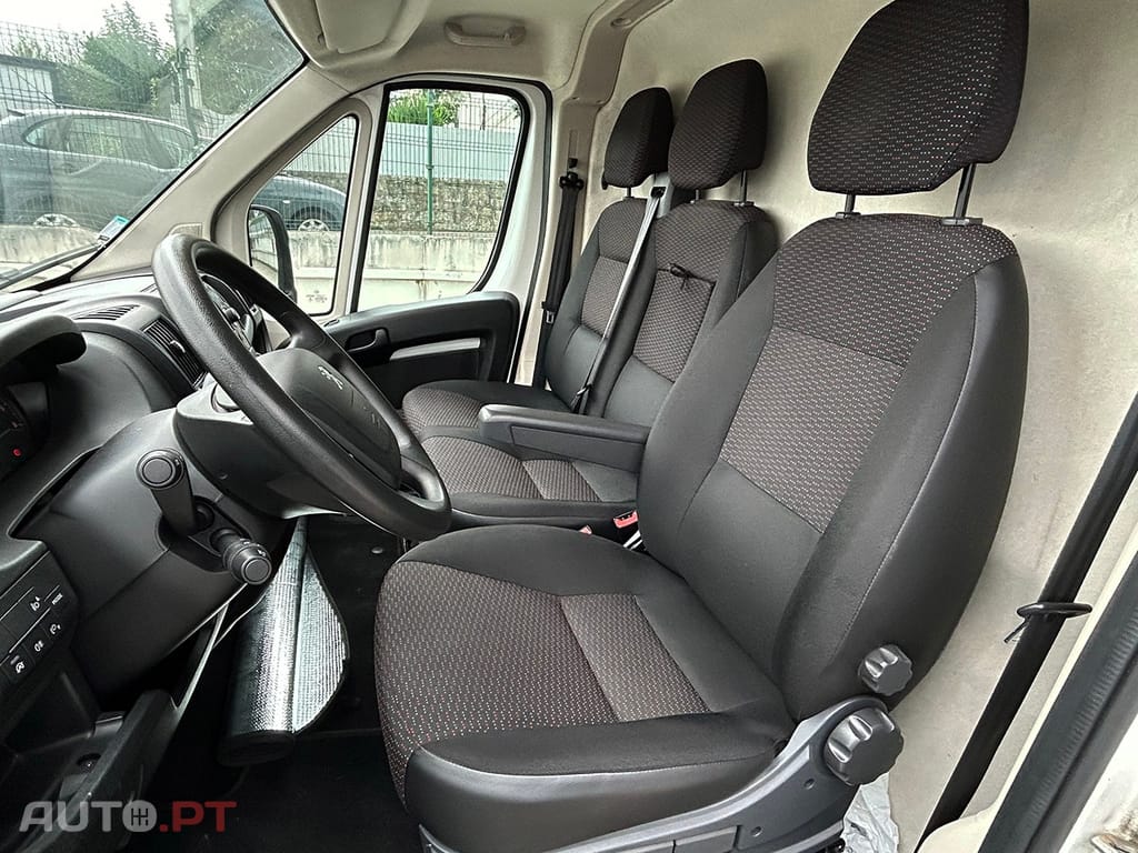 Peugeot Boxer 2.2 BlueHDi 333 L2 CD
