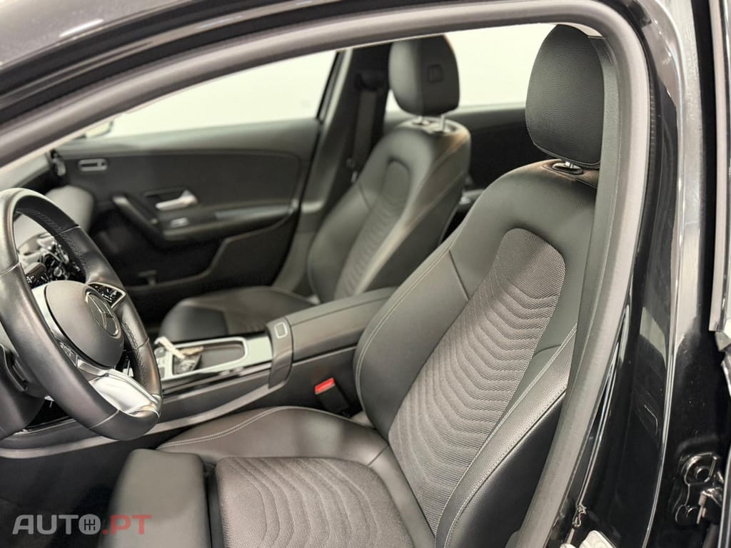 Mercedes-Benz A 200 Outro