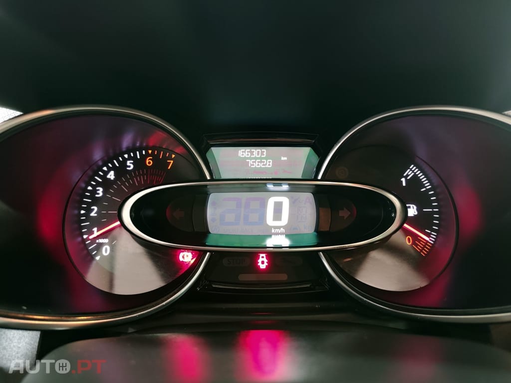 Renault Clio 0.9 TCe Limited Bi-Fuel