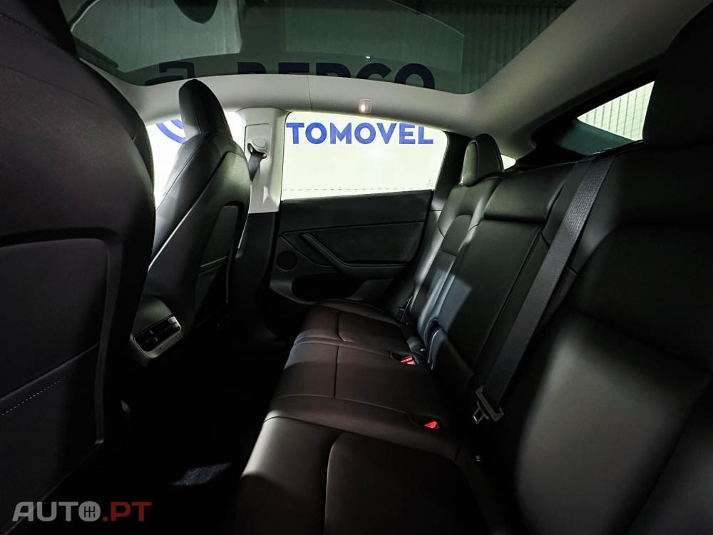 Tesla Model Y Long Range Dual Motor AWD