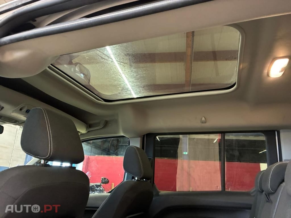 Ford Tourneo 1.5 EcoBlue Aut. S&S Titanium