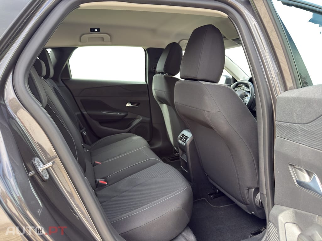 Peugeot 308 SW PureTech 130 EAT8 Active Pack