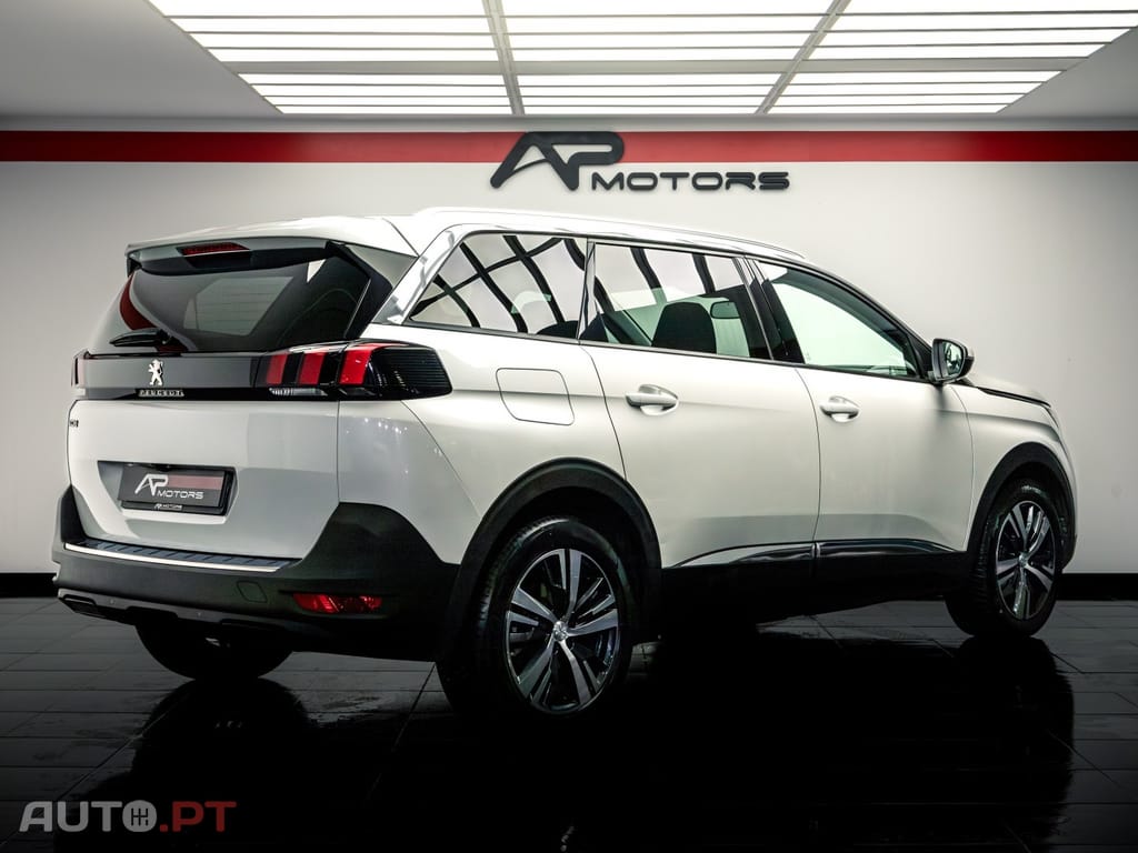 Peugeot 5008 1.5 BlueHDi Allure EAT8