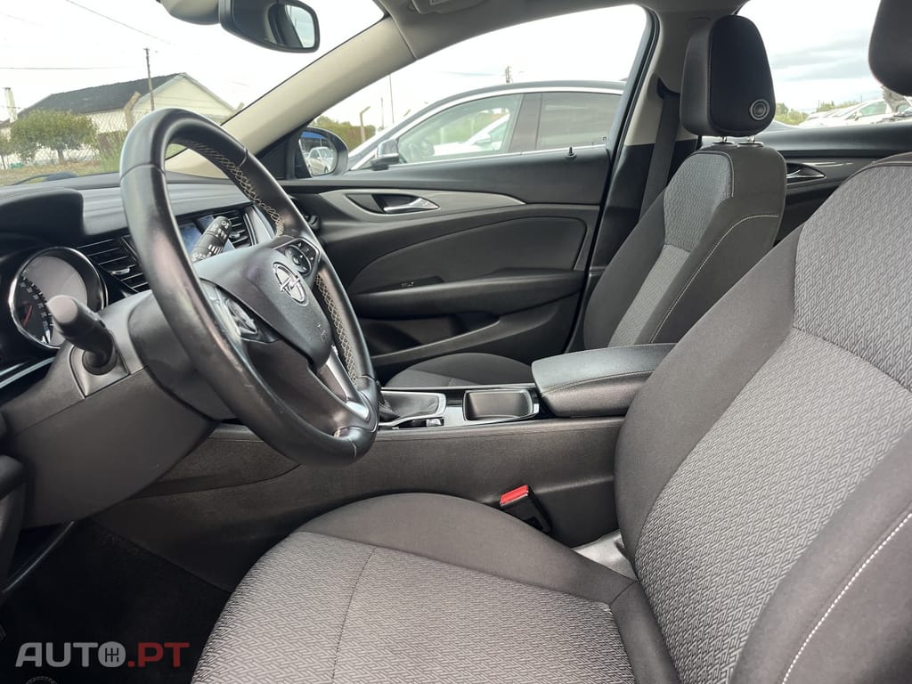 Opel Insignia 1.6 CDTi Selective