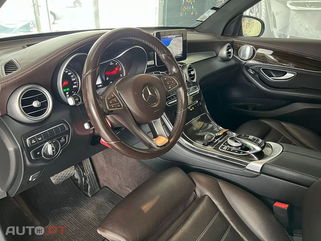 Mercedes-Benz GLC 220 D 4 MATIC